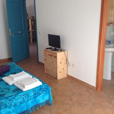 B&B La Gatta Bianca Oliveri Rum bild