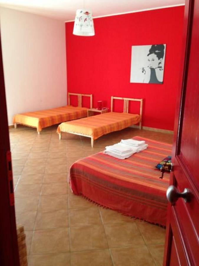B&B La Gatta Bianca Oliveri Rum bild